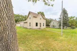 208 W Bowman St, Battle Lake, MN 56515