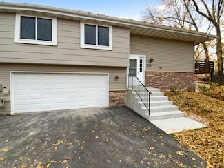 9619 Ensign Cir, Bloomington, MN 55438