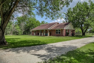 14749 S Dowling Rd, College Station, TX 77845