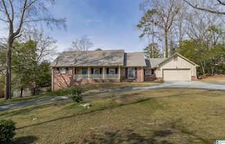 3709 Rockhill Rd, Mountain Brook, AL 35223