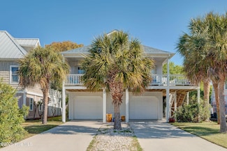 512 Sandman Dr, Kure Beach, NC 28449
