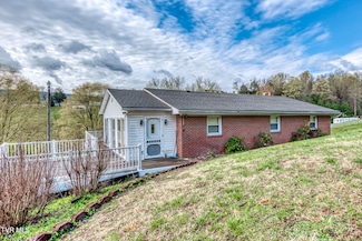 172 Lee Ave, Lebanon, VA 24266