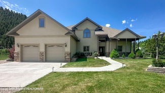 33 Wagon Rut Ln, Auburn, WY 83111