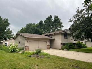 120 E Nelson St, Litchfield, MN 55355