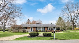 1008 Eastwood St NE, Canton, OH 44714