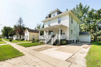 609 Pleasant St, Sumner, IA 50674