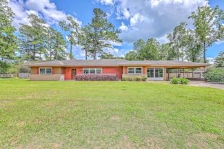 1117 Harvey St, Holly Hill, SC 29059
