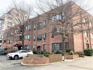 20 Bay Street Landing Unit 3f, Staten Island, NY 10301