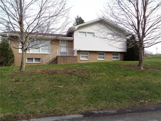39 Circle Dr, Monessen, PA 15062