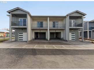 2368 Kingwood St, Forest Grove, OR 97116