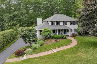 12 Julia Dr, Hooksett, NH 03106