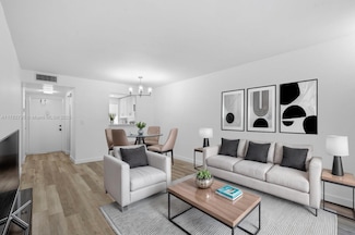 9601 Sunrise Lakes Blvd Unit 206, Sunrise, FL 33322