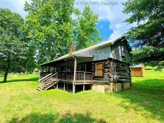 8 Greenbrier Trail, Charleston, WV 25313