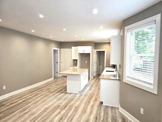 39 Fiske St Unit 1, Waltham, MA 02451