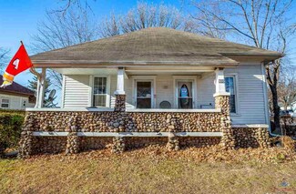800 S Windsor St, Windsor, MO 65360