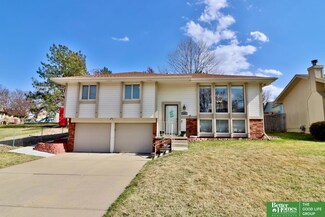 7007 Highland Blvd, Omaha, NE 68138