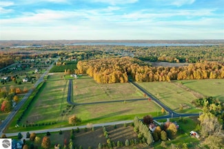 Lot 2 Fox Run Dr, Cadillac, MI 49601