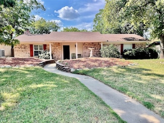 1223 Mockingbird St, Stephenville, TX 76401