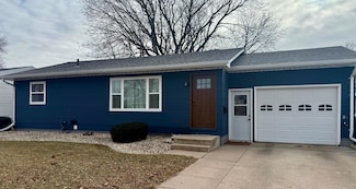 1513 E 5th Ave, Mitchell, SD 57301