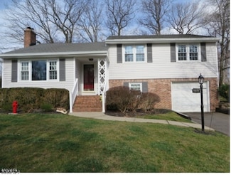 1571 Ramapo Way, Scotch Plains, NJ 07076