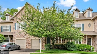 104 Lantern Ct Unit 95, Yardley, PA 19067
