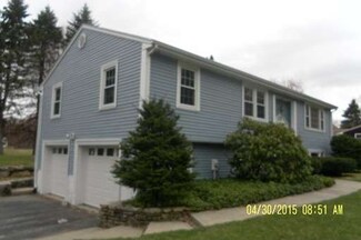 76 Maple St, Paxton, MA 01612