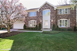 123 Oakmont Dr, Deerfield, IL 60015