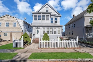 42 Pulaski Ave, Carteret, NJ 07008