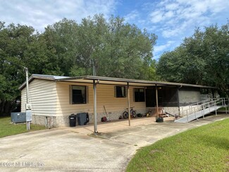 211 Janet Ave, Interlachen, FL 32148