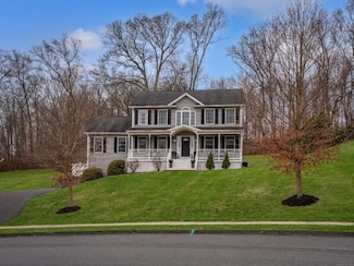 37 Loop Rd, Watertown, CT 06795