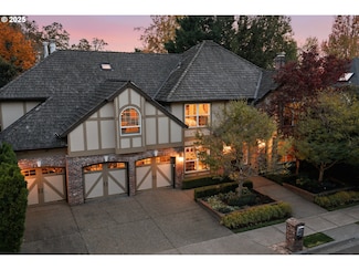 5094 Denton Dr, Lake Oswego, OR 97035