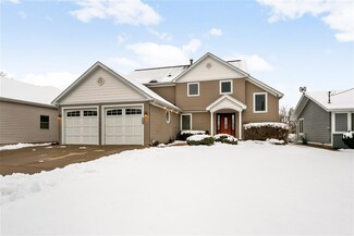11462 N Fascination Way, Syracuse, IN 46567
