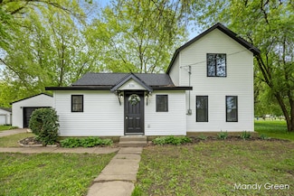 536 E Grant St, Sheridan, MI 48884