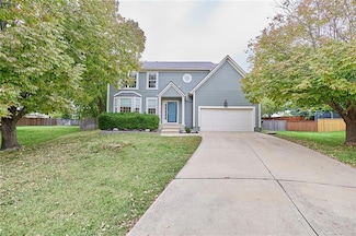 15236 S Roth Dr, Olathe, KS 66062