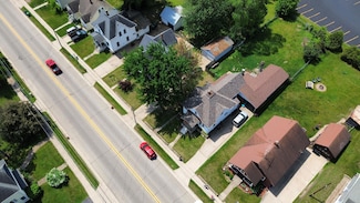 823 N Main St, Marion, WI 54950