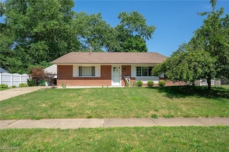 400 Cathy Dr, Munroe Falls, OH 44262