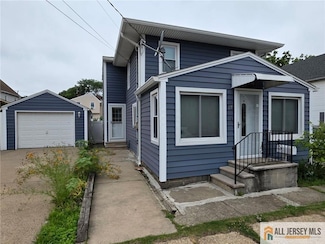 27 Laurel St, South Amboy, NJ 08879