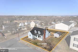 141 Maple Ave, Charles Town, WV 25414
