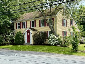 50 Humphrey St, Marblehead, MA 01945