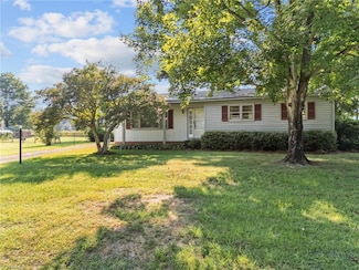 515 W Stokes St, China Grove, NC 28023