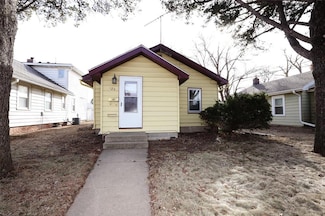 126 10th St, Boone, IA 50036