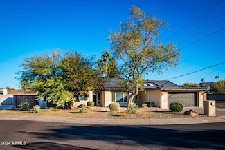 10601 N 26th Place, Phoenix, AZ 85028