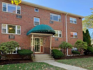 73 Walnut St Unit 5, Newtonville, MA 02460