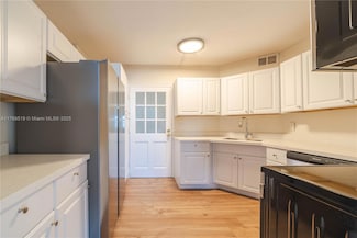 3301 Spanish Moss Terrace Unit 802, Lauderhill, FL 33319
