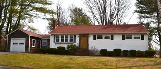 10 Little Rd, Portland, ME 04102