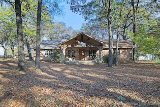 1658 Ann Dr, Kingston, OK 73439