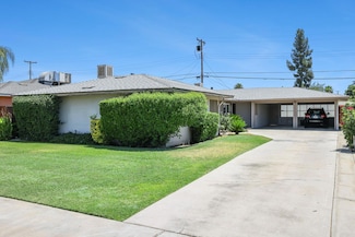 2044 Mayfair Dr W, Fresno, CA 93703