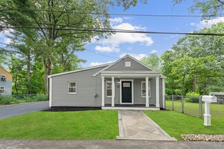 33 Heath St, Tewksbury, MA 01876