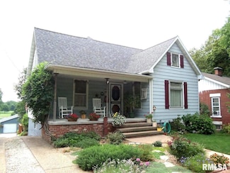 458 W Pine St, Canton, IL 61520