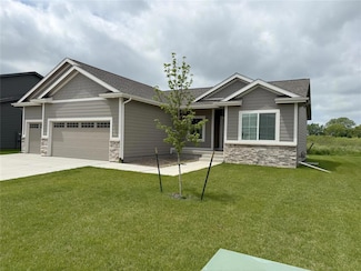 2347 SE 5th St, West Des Moines, IA 50265